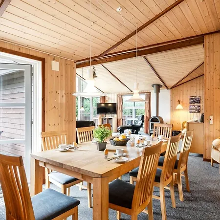 Semesterbostad Thorger - 550m From The Sea By Interhome *